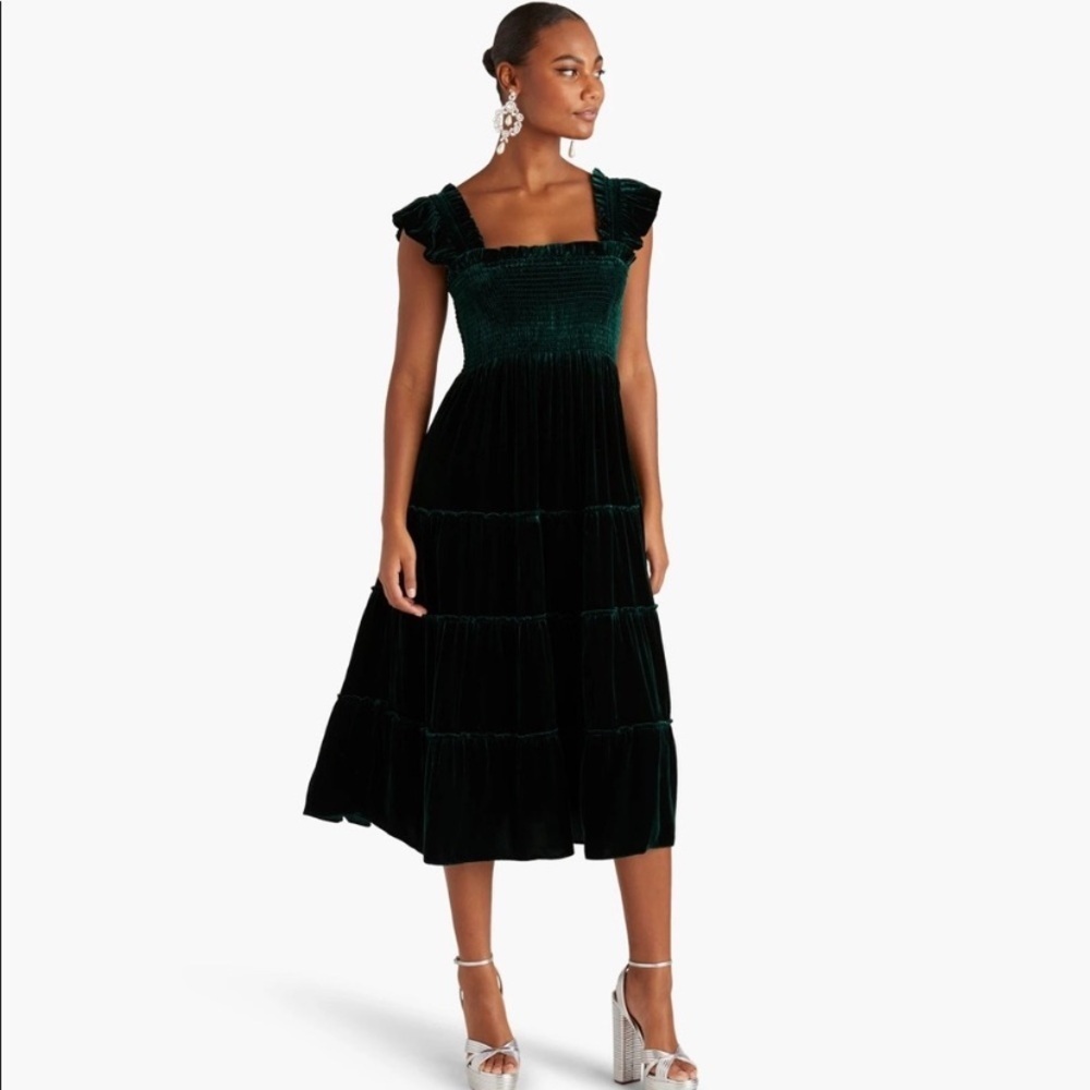 Hill House Ellie Nap Velvet Smocked Tiered Midi Maxi Dress Holiday Emerald Green - Picture 5 of 12